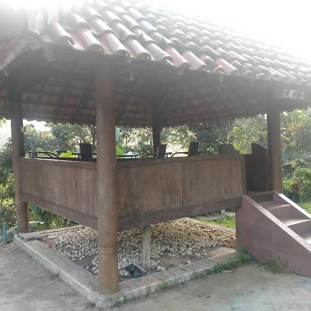 Villa Batu Tua Puncak Mitra Reddoorz 茂物 外观 照片