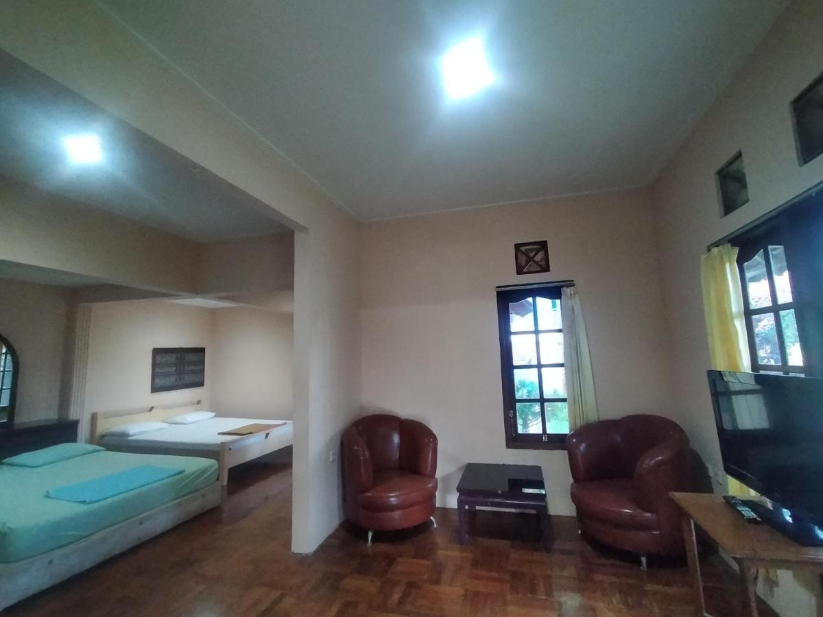 Villa Batu Tua Puncak Mitra Reddoorz 茂物 外观 照片