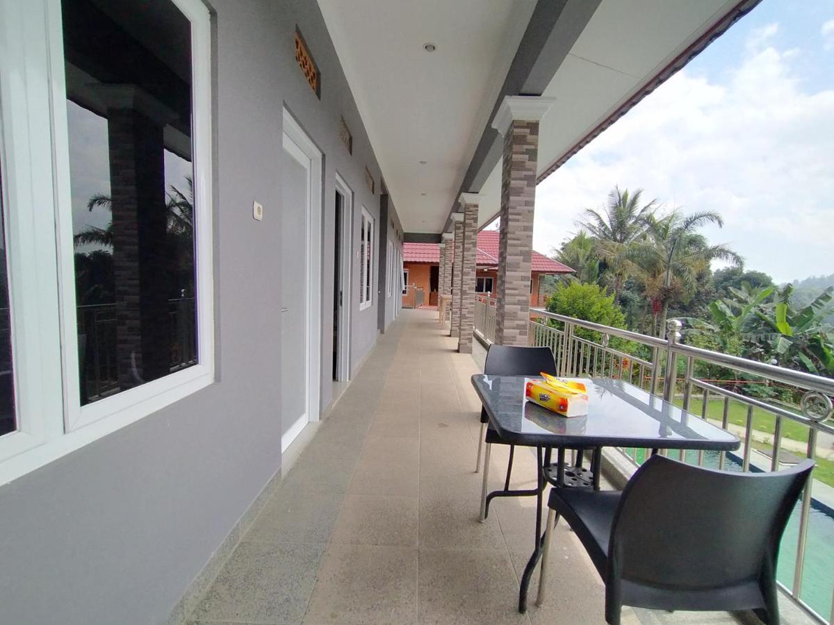 Villa Batu Tua Puncak Mitra Reddoorz 茂物 外观 照片