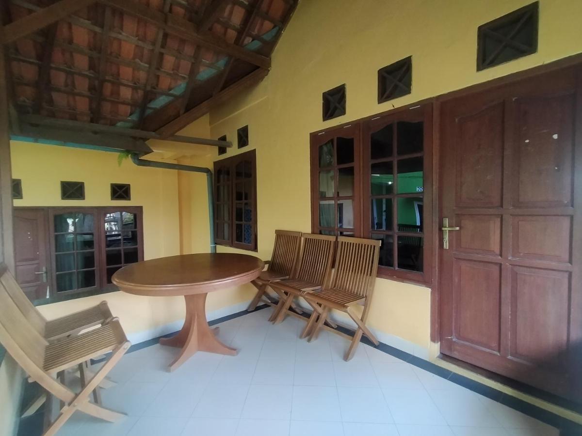 Villa Batu Tua Puncak Mitra Reddoorz 茂物 外观 照片